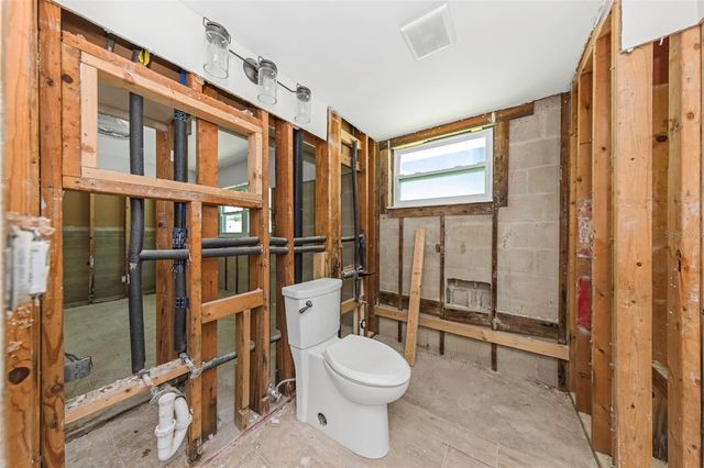 5701 DENVER STREET NE, St Petersburg, FL 33703