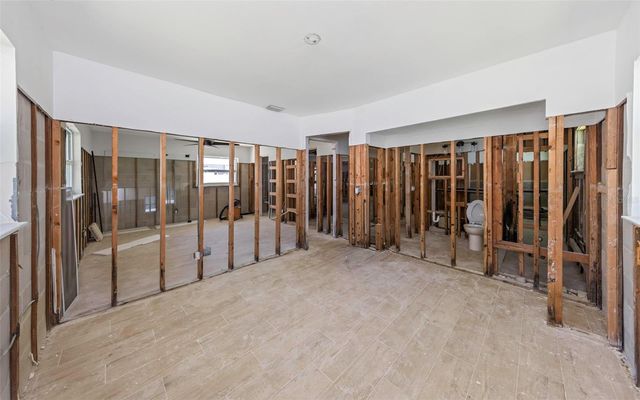 5701 DENVER STREET NE, St Petersburg, FL 33703