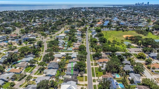 5701 DENVER STREET NE, St Petersburg, FL 33703