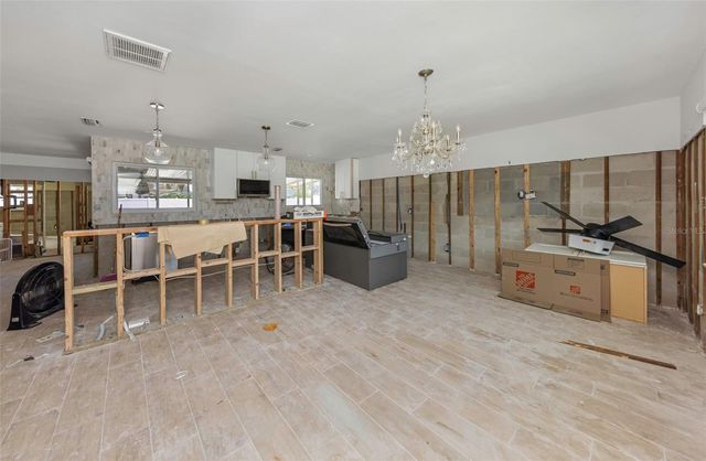 5701 DENVER STREET NE, St Petersburg, FL 33703