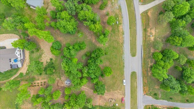 1650 River Bluffs Drive Rb11, Jasper, TN 37347