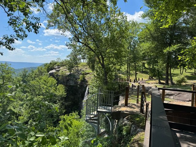 1650 River Bluffs Drive Rb11, Jasper, TN 37347