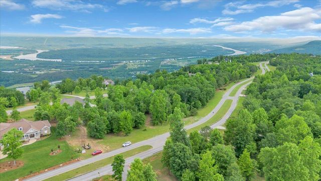 1650 River Bluffs Drive Rb11, Jasper, TN 37347