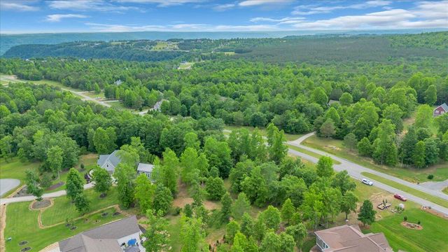 1650 River Bluffs Drive Rb11, Jasper, TN 37347