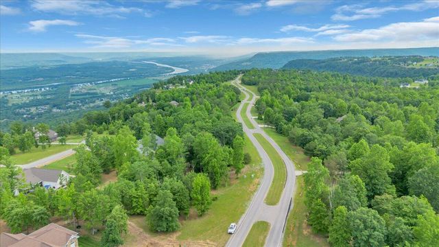 1650 River Bluffs Drive Rb11, Jasper, TN 37347