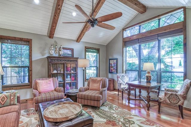 2010 Trailpine Court, Norman, OK 73072