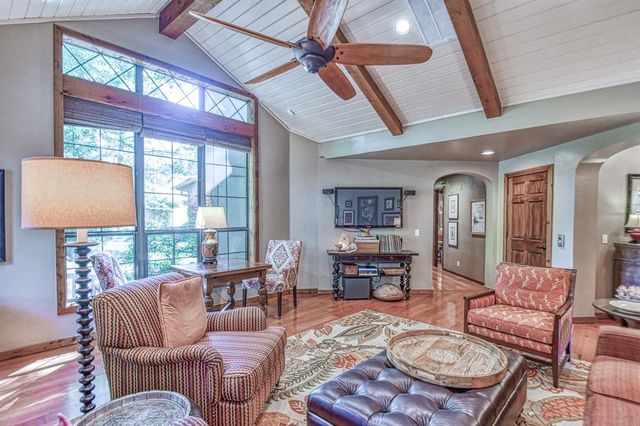 2010 Trailpine Court, Norman, OK 73072