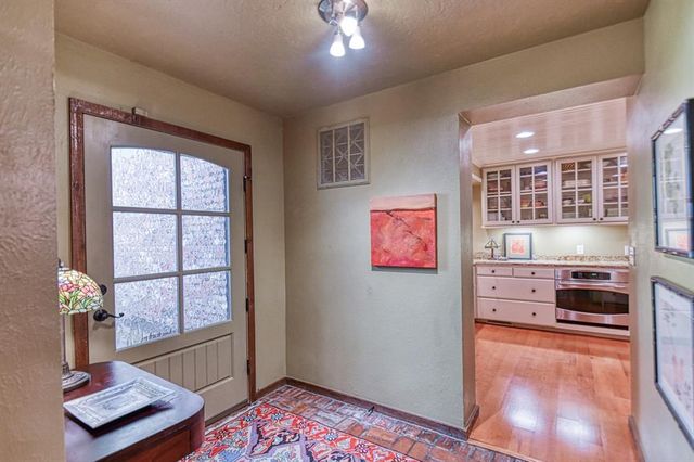 2010 Trailpine Court, Norman, OK 73072