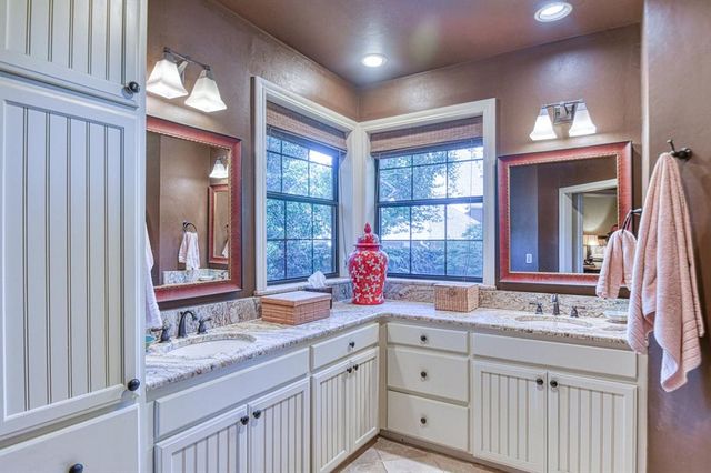 2010 Trailpine Court, Norman, OK 73072