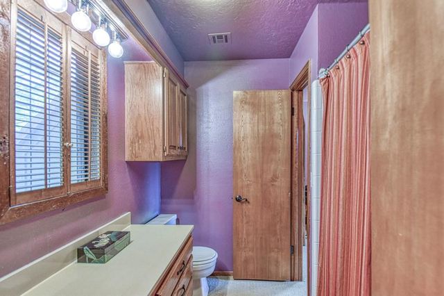 2010 Trailpine Court, Norman, OK 73072