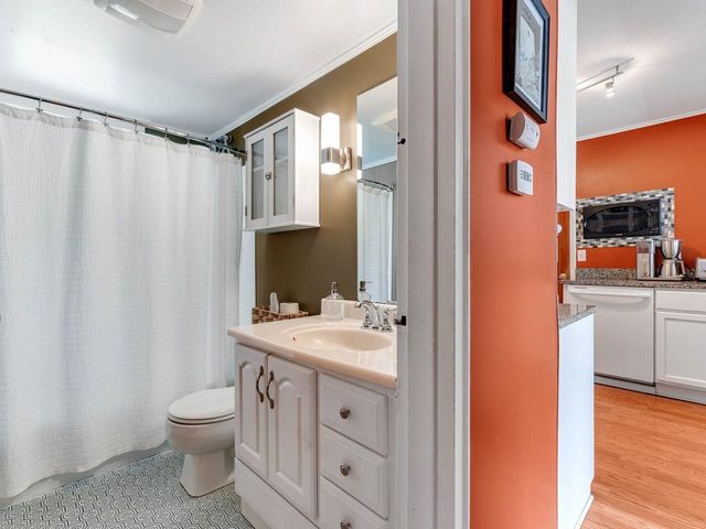 156 Woodlawn Road, Burlington, VT 05408
