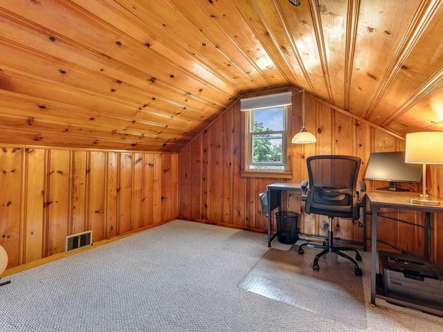 156 Woodlawn Road, Burlington, VT 05408