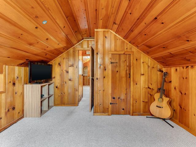 156 Woodlawn Road, Burlington, VT 05408