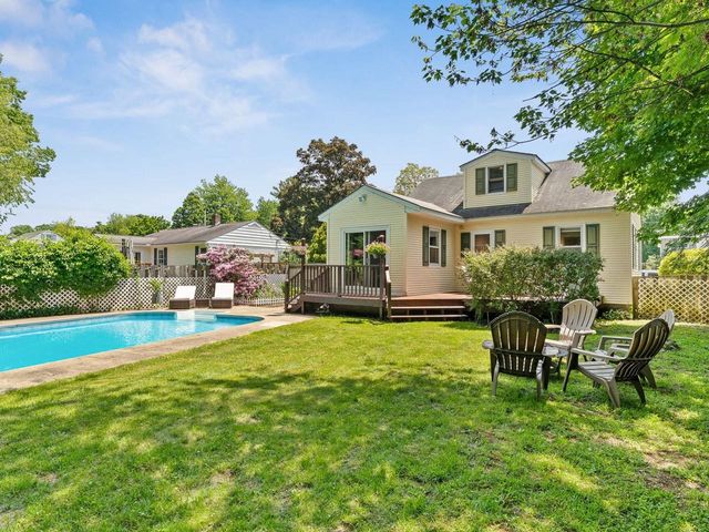 156 Woodlawn Road, Burlington, VT 05408