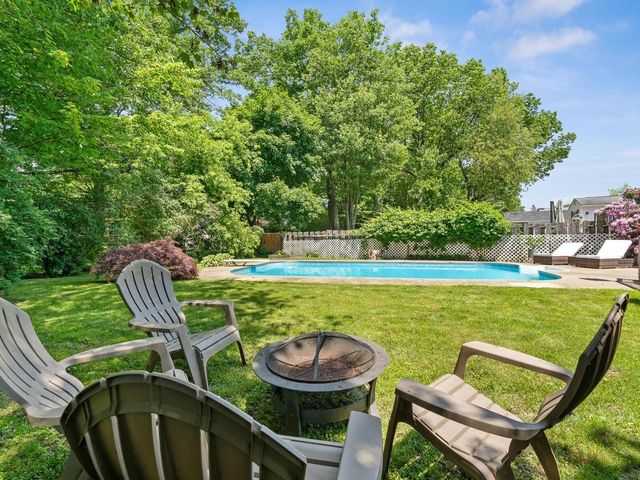 156 Woodlawn Road, Burlington, VT 05408