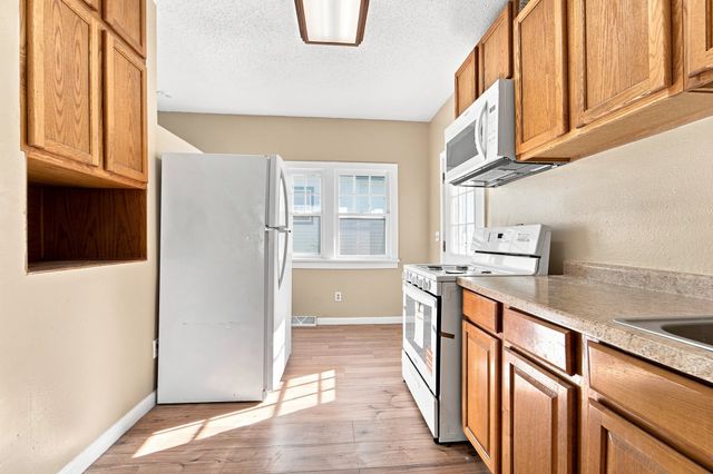 436 1st Street, West Des Moines, IA 50265