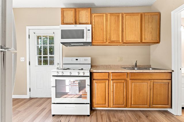 436 1st Street, West Des Moines, IA 50265