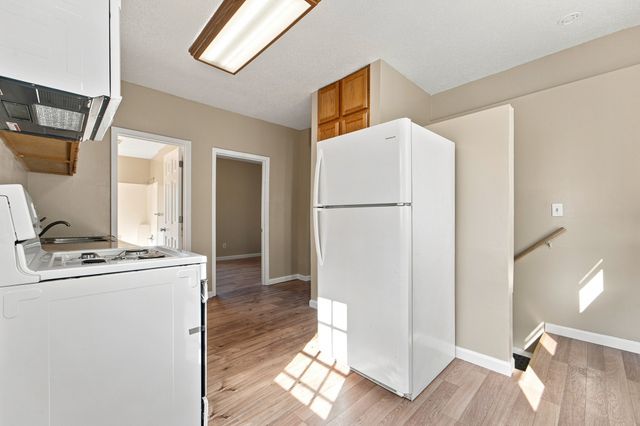 436 1st Street, West Des Moines, IA 50265