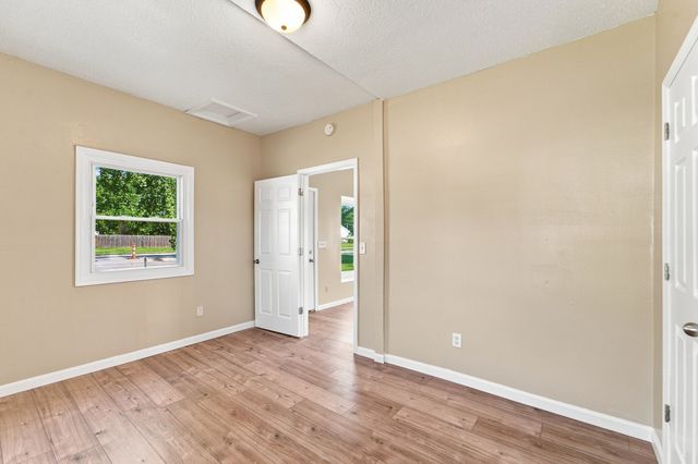 436 1st Street, West Des Moines, IA 50265