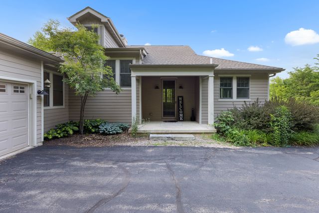 33 Sugarcreek Trail, Galena, IL 61036