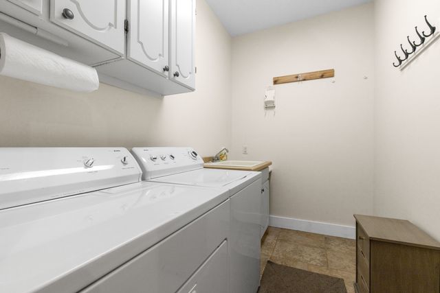 33 Sugarcreek Trail, Galena, IL 61036