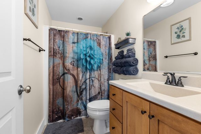 33 Sugarcreek Trail, Galena, IL 61036