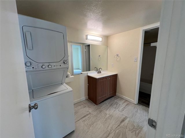 9995 E Harvard Avenue 261, Denver, CO 80231
