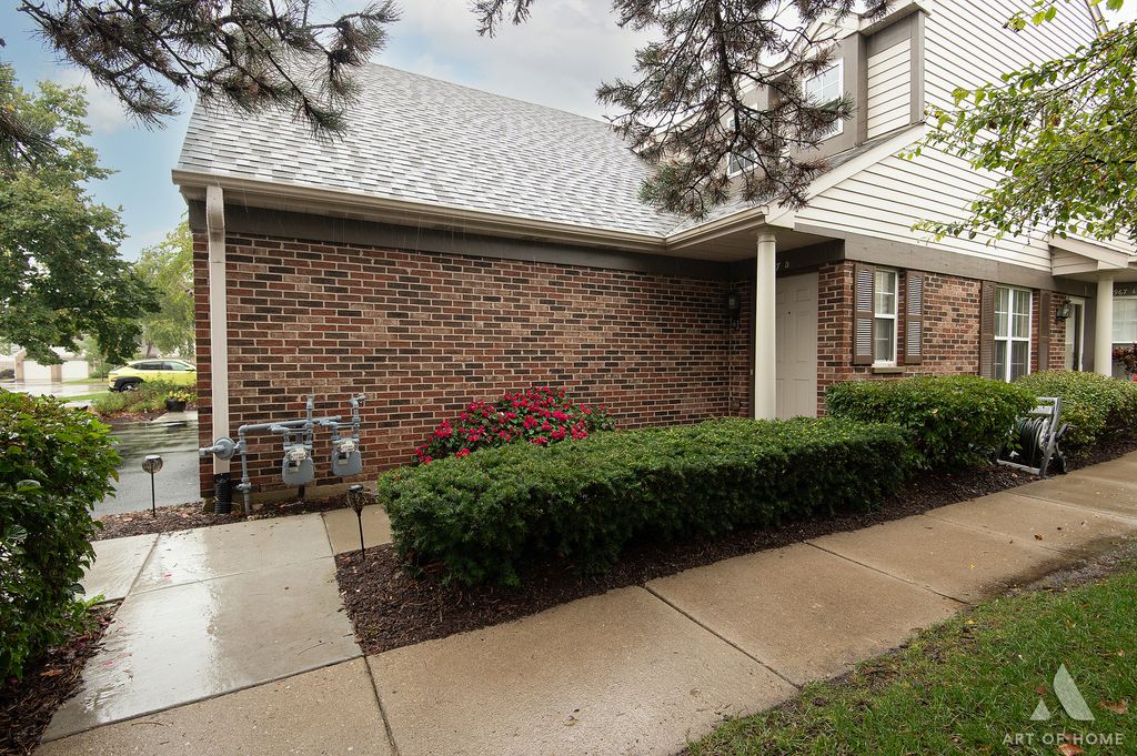 1967 GARY Court D, Schaumburg, IL 60193 — photo 4