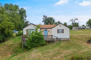 2033 Mckees Rocks Road, Kennedy Twp, PA 15136