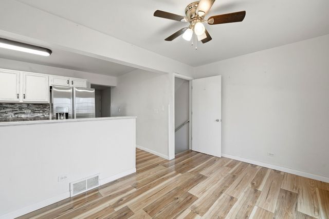 688 S ELIZABETH Street 688, Maple Park, IL 60151