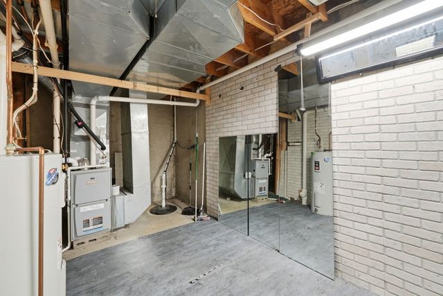 688 S ELIZABETH Street 688, Maple Park, IL 60151