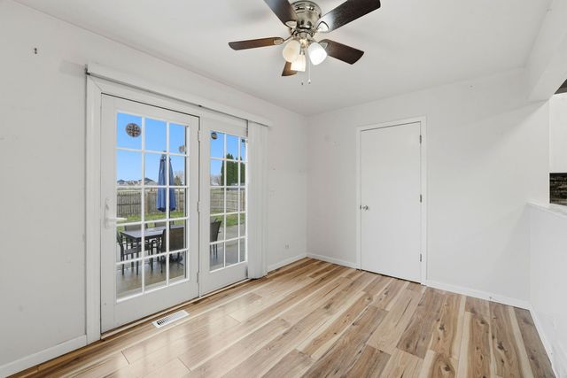 688 S ELIZABETH Street 688, Maple Park, IL 60151