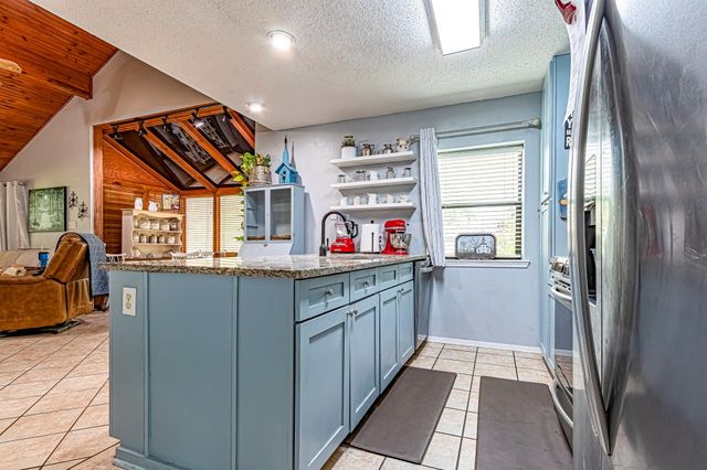 200 Fountain Lake W 125, Livingston, TX 77351