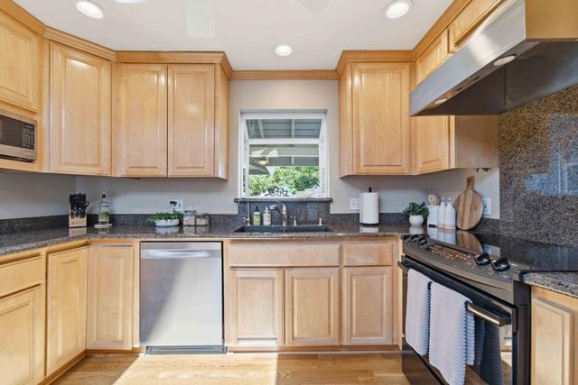 1368 Bouret, San Jose, CA 95118