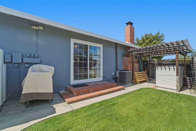 1368 Bouret, San Jose, CA 95118