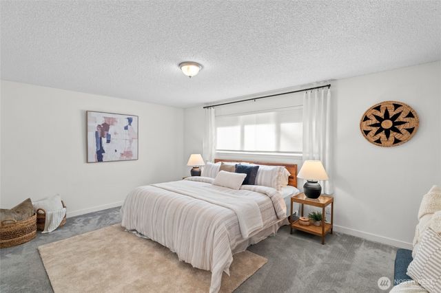 30013 2nd Avenue SW, Federal Way, WA 98023