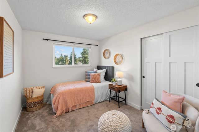 30013 2nd Avenue SW, Federal Way, WA 98023