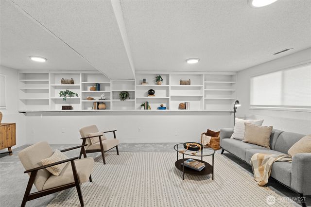 30013 2nd Avenue SW, Federal Way, WA 98023