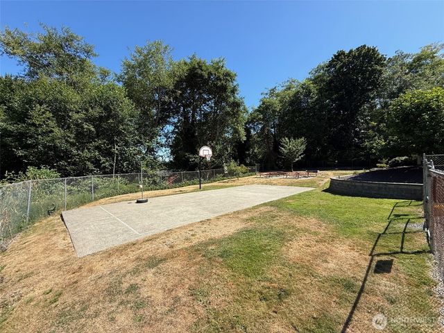 30013 2nd Avenue SW, Federal Way, WA 98023