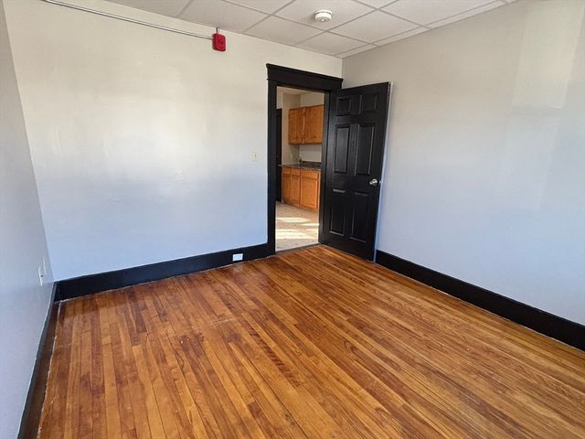 26 Catharine St 4, Worcester, MA 01605