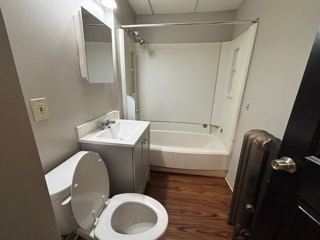 26 Catharine St 4, Worcester, MA 01605