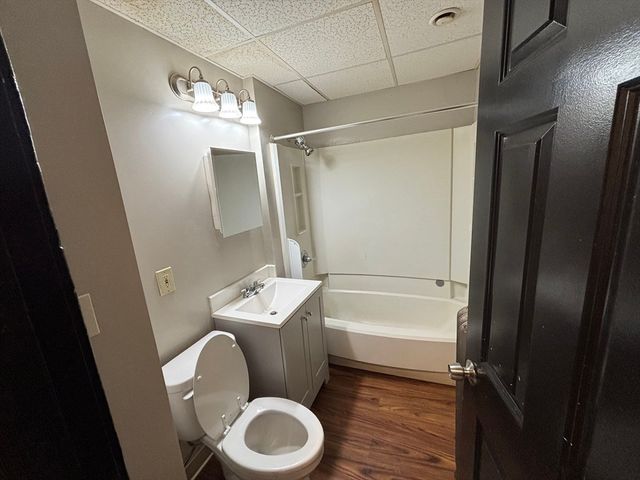 26 Catharine St 4, Worcester, MA 01605