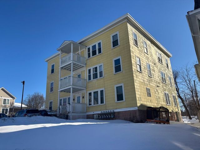 26 Catharine St 4, Worcester, MA 01605