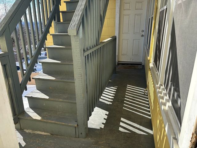 26 Catharine St 4, Worcester, MA 01605