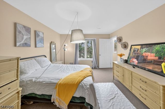 109 Michaels Ct 109, Woodbridge Twp., NJ 07095