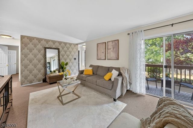 109 Michaels Ct 109, Woodbridge Twp., NJ 07095