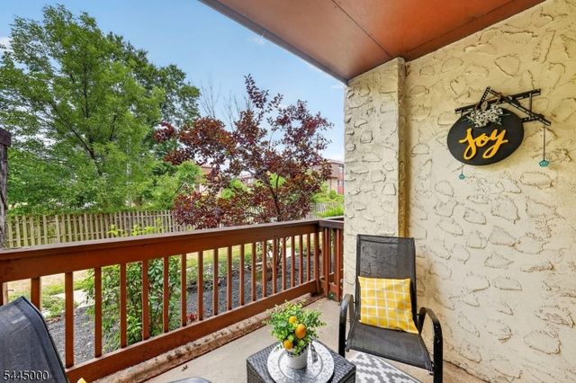 109 Michaels Ct 109, Woodbridge Twp., NJ 07095