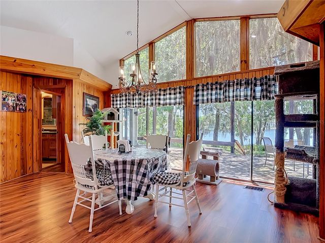 43809 SUNSET DR, Paisley, FL 32767