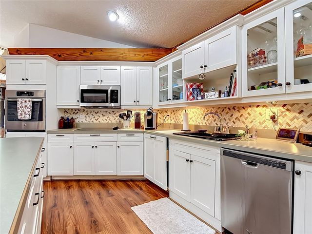 43809 SUNSET DR, Paisley, FL 32767