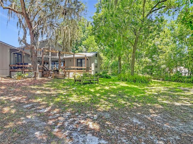 43809 SUNSET DR, Paisley, FL 32767